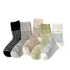 Calcetines Nuevos de Mujer Estilo Coreano, Calcetines de Raya de Media Caña Estilo Mori, Transpirables Modelo Nuevo Primavera-Verano, Zapatos Birkenstock, Calcetines Arrugados de Doble Aguja