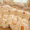 Juego de cuatro piezas estilo crema de terciopelo de leche, funda de edredón de franela coral gruesa de invierno, juego de tres piezas para cama de dormitorio individual