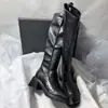 Las botas hasta la rodilla son extremadamente estilosas, botas de tacón alto gruesas para mujer, nuevas botas de montar de tubo alto negras de moda para otoño e invierno 2026