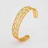 Hip-hop acero inoxidable sentido del diseño de alta gama retro pulsera abierta joyería INS para mujer acero titanio chapado oro de 18K YS178