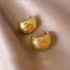 Pendientes Minimalistas de Plata con Aguja Geométrica en Forma de C Moda Personalidad Simple Versátiles Pendientes de Botón Pendientes de Gama Alta de Nicho