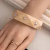 Pulsera de Madera Geométrica Remachada Retro Europea y Americana Nicho de Moda Genial Exagerada Accesorios de Pulsera Exportación Joyería a Mano Joyería Transfronteriza