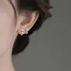 Aretes asimétricos de gato y pez, lindo y kawaii diseño de gatito y pez, nuevos aretes de aro de estilo chino de gato y espina de pez
