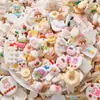 Resina de Dibujos Animados Pegamento de Crema Material DIY Amuletos Hechos a Mano Accesorios Decoración para Funda de Teléfono Móvil Horquilla Accesorios para Horquilla
