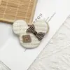 Novos Acessórios de Moda Elegantes Outono e Inverno Cor Bege Laço Tridimensional Coelho Urso Flor Peças DIY Feitas à Mão