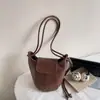 Moda 2026 Nuevo Diseño de Nicho Bolso Cubo para Mujer, Bolso de Hombro Versátil de Alta Gama Simple Vintage para Mujer