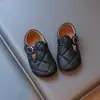 Sapatos de Couro Estilo Coreano Inspirados em Chanel para Meninas, Novidade Primavera e Outono 2025, Sapatos Casuais com Solado Macio e Padrão de Diamante para Meninos, Mocassins