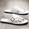 Sandálias Chinelos Masculinas de Verão Nova Moda Resistentes a Odor Solado Macio Esportes ao Ar Livre Casuais Praia Sandálias de Couro Calçados