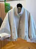 Chaqueta de moda británica estilo europeo con cuello alto para mujer, nuevo modelo 2026, gabardina corta casual holgada con forro a rayas