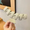 Pinza para el cabello de lujo de alta gama en color marrón, tamaño grande nuevo para cabello grueso, pinza de tiburón para recogidos en la parte posterior de la cabeza, accesorio para el cabello de uso diario