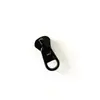 Venta al por mayor de fábrica 5 # Cabezal de cremallera negro de resina para electroforesis Cabezal de cremallera para ropa y equipaje No. 5 Cabezal de Cremallera de Metal Resina Nylon