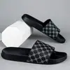 Novedad de Verano Estilo Hombres Chanclas Deportivas Casuales, Sandalias de Interior de Goma EVA Suave para Hombres, Chanclas para Hombres, Cómodas