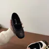 Versão em couro macio! Sapatos Salto Alto Rasos com Bico Quadrado e Elevação Oculta, Sapatilhas Metalizadas de Camélia, Sapatos Mary Jane de Tira Única