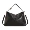 Bolso pequeño cuadrado de moda estilo coreano para mujer de este año, nuevo bolso cruzado de hombro tejido de color liso para otoño 2026, bolso cruzado para el trabajo