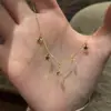 Nuevo Collar de Estrella para Mujer, Cadena para Clavícula con un Toque de Lujo Ligero y de Alta Gama, Diseño de Nicho, Simple y Versátil, Moderno y Discreto
