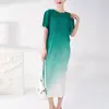 Sudeste Asiático Comercio Exterior Transfronterizo Vestido Mujer Gama Alta Pliegues Degradado Falda de Playa Atmósfera Ropa de Mujer de Gama Alta