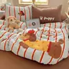 Conjunto de quatro peças de toalha de dormir estilo INS em tom nude com bordado de desenho animado, fresco e fofo, conjunto de três peças de algodão lavado bordado com algodão fofo para dormitório