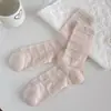 26 Calcetines Nuevos Primavera/Verano Estilo Coreano Organza Encaje Botón Calcetines de Media Pantorrilla para Mujer Simples Versátiles Calcetines Calados con Volantes