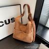 Bolsa popular de camurça para axila para mulheres 2023 Nova Moda bolsa de ombro grande capacidade bolsa transversal para o dia a dia bolsa tote