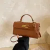 Moda Otoño e Invierno 2026 Estilo Simple Bolso de Axila Bolso de Hombro Versátil Bolso Baguette de Nicho Bolso de Mano