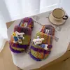 Pantufas fofas de algodão felpudo estilo desenho animado para mulheres, novo estilo inverno 2026, design adorável e macio de cachorrinho, adequadas para usar ao ar livre, forradas com fleece para aquecimento, pantufas de algodão femininas