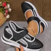 2026 Nuevos Mocasines Casuales de Mujer para Comercio Exterior Transfronterizos Talla Grande Suela Gruesa Flyknit Transpirables Mocasines Casuales de Bloque de Color Zapatos de Mujer