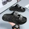 Novas sandálias masculinas respiráveis de uso duplo para primavera e verão, sapatos casuais esportivos antiderrapantes de sola grossa para uso externo masculino