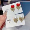 Pendientes de Nuevo Estilo Coreanos de Alambre Dorado con Corazón Hueco Studs Modernos Simples Versátiles Elegantes Pendientes de Socialité