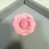 Broche Floral de Luxo para Mulheres, Broche Decorativo de Camélia, Acessório de Roupa, Alfinete de Flor para Lapela no Atacado