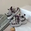 Tenis de Malla para Niños 2025 Verano Nuevo Ligeros Suela Suave Zapatos de Niña Antideslizantes Moda Zapatos de Papá para Niño