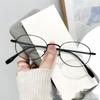 Novos óculos ovais de seda dourada ultraleves, com armação pequena da moda, podem ser equipados com espelho plano de filtro de luz azul.