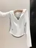 Camiseta de Manga Larga con Capucha Falsa de Dos Piezas para Mujer, Nuevo Color Bloque de Principios de Otoño, Media Cremallera, Raya Lateral, Cintura Ceñida, Top Corto Base