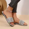 Promoção de Tamanhos Grandes~Sandálias Rasteirinhas Confortáveis de Uma Tira da Moda, Chinelos de Moda Essenciais para Uso Externo em Férias