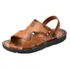 Sandalias de cuero impermeables para hombre de doble uso 2024 nuevas de moda para conducir personalidad exterior pantuflas de hombre sandalias de verano desodorantes