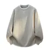 Malha Falsa de Duas Peças com Gola Redonda para Homens no Outono e Inverno, Malha Quente Texturizada Simples para Homens, Malha Casual Solta para Usar por Baixo