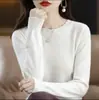 Camisa básica de renda macia e casual com gola redonda para mulheres, novo suéter de tricô estiloso para outono e inverno, caimento solto em bege claro