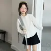 Ropa de Abrigo Temporada Otoño/Invierno para Niños y Niñas Estilo 2026 Casual Niña Estilo Coreano Niños Medianos y Mayores Chaqueta Bordada de Cuello Alto Esencial para Uniforme Escolar