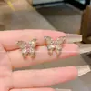 Estilo Ins Super Hada Elegantes Pendientes de Mariposa de Cristal Dulces Nuevos Pendientes de Lujo Accesibles Exquisitos Pequeños Pendientes de Gama Alta