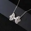 Collar de Mariposa Hueco de Lujo Ligero con Incrustaciones Completas de Diamante, Cadena para Clavícula de Gama Alta de Nicho, Artículo Popular de Celebridades de Internet, Joyería Versátil al por Mayor