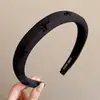 Diadema Nueva Retro 2026 Hace que la Cara se Vea Más Pequeña Diadema Elegante para Mujeres Ilumina la Piel No Aprieta la Cabeza Estilo Perezoso Pinzas para el Cabello Accesorios para el Cabello Mayoreo