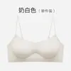 Lingerie de corte baixo para mulheres com pouco busto, projetada para realçar o decote, com alças finas e reforçadas, acabamento tipo base, um lindo design nas costas, construção sem costura e conforto respirável