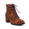 Botas de Couro para Comércio Exterior Estilo Europeu e Americano Botas de Camurça Grossas Baixas com Cadarço Botas de Salto Alto Botas Curtas Botas Martin Botas Femininas Estampa de Leopardo Vermelho