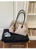 Bolso tote grande de alta gama, estilo vintage, para mujer, bolso tote casual de moda, calidad de exportación, gran capacidad, adecuado para ir al trabajo, bolso de hombro, y se puede llevar debajo del brazo