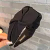 Nova Faixa de Cabeça Plissada de Aba Larga para Outono e Inverno para Mulheres, Faixa de Cabeça de Tecido Camurça com Nó Torcido para Lavar o Rosto e Maquiagem, Grampo Antiderrapante