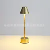 Lámpara de Mesa Creativa de Celebridad de Internet Carga Táctil Luz Nocturna Decoración Lámpara de Mesita de Noche Creativa para Dormitorio Lámpara de Mesa de Ambiente Personalización