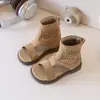 Sandálias Infantis Transfronteiriças 2026 Verão Novo Estilo Moda Infantil Retrô Estilo Britânico Sandálias Romanas Vazadas