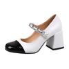 Primavera e verão 2025 Novo estilo francês Retro Chanel Style Color-matching Pearl Salto grosso Bico redondo Sapatos Mary Jane Salto alto feminino