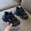 Tênis casuais femininos, leves e estilosos para o outono, versáteis e antiderrapantes, com solas grossas, um design moderno "dad shoe" e solas macias adequados tanto para meninas quanto para meninos