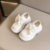 Zapatos pequeños de piel para niña, nueva colección primavera/otoño 2026, zapatos de princesa para niños, mocasines estilo británico, tallas medianas y grandes, con detalles de lazo