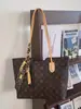 Bolso Francés de Gran Capacidad para Mujer, Bolso Tote de Lujo Ligero Presbiópico para Hombro y Axila, Bolso de Mano de Gama Alta para Viajes Diarios